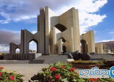 مقبره الشعرا یکی از مجذوب کننده ترین مکان های تاریخی تبریز است