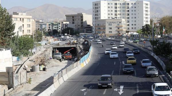 بزرگراه شهید بروجردی چه زمانی افتتاح می گردد؟ ، احداث دو مسیر بزرگراهی در شرق و غرب مرکز